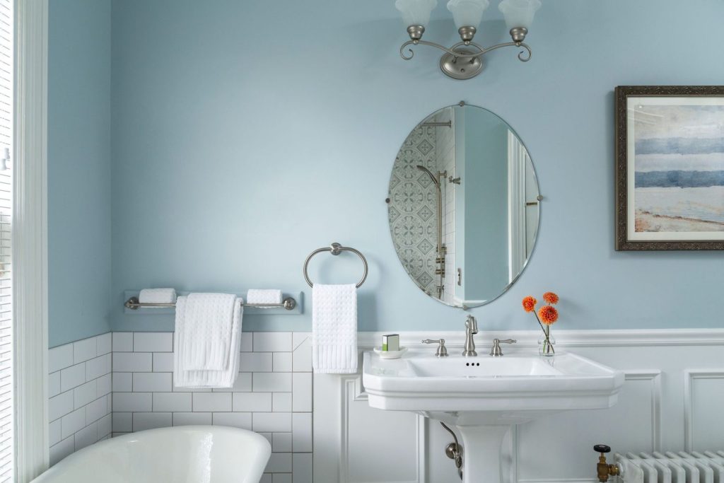 Popular Colours for Small Bathrooms
