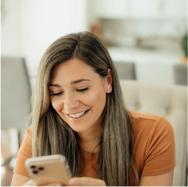 How eSIM Technology Transforms International Travel Connectivity